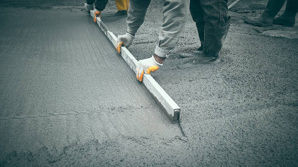Best Commercial Concrete Contractor  in Columbus, WI